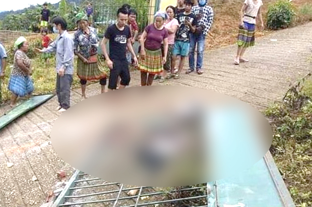Hiện trường vụ sập cổng trường mầm non khiến 3 cháu nhỏ tử vong thương tâm ở Lào Cai