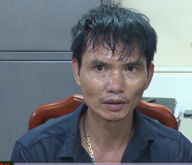 Tại cơ quan điều tra, Kiên phủ nhận việc bạo hành con gái và cho rằng bình thường vẫn yêu chiều con. Tuy nhiên, Kiên thừa nhận đã đánh 3 lần và thấy ân hận khi đánh con gái gãy tay.