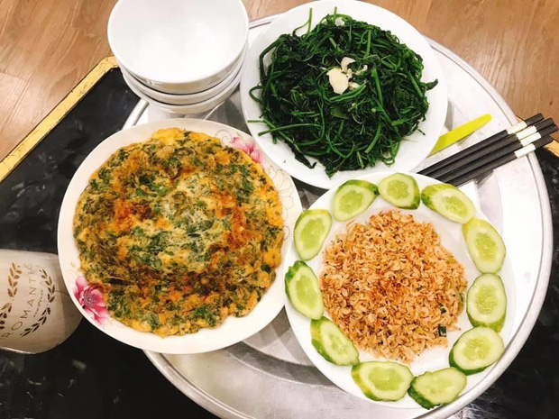 Mâm cơm giá 50k