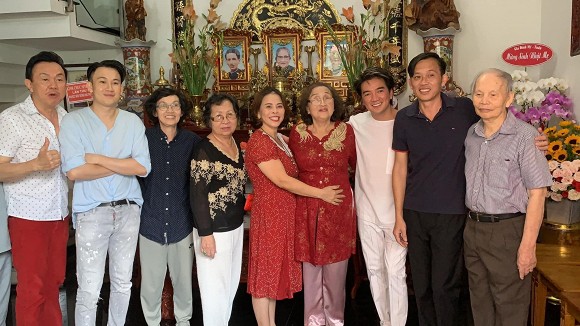 duong-trieu-vu-chuc-mung-sinh-nhat-me 5