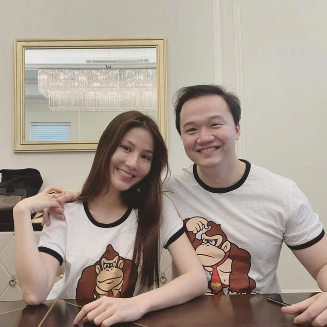Mới đây, Diễm My 9X lần đầu công khai bạn trai trước truyền thông. Diễm My và Vinh Nguyễn công khai hẹn hò từ tháng 3/2018 tuy nhiên cả hai ít chia sẻ thông tin về đối phương. Được biết Vinh Nguyễn từng học tại Đại học Công nghệ Swinburne ở Melbourne (Victoria, Australia), thành lập công ty, là một doanh nhân thành đạt. Khi yêu Diễm My 9X, anh về Việt Nam nhiều hơn và có ý định xây dựng một công ty riêng. Diễm My cũng thừa nhận từ ngày có bạn trai thành đạt, hiểu biết, cô thấy mình trưởng thành hơn trong cả suy nghĩ lẫn cách sống.