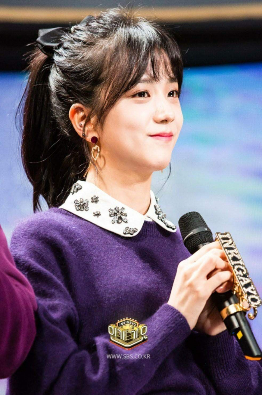 Để mái giúp Jisoo nhìn trẻ trung hơn đến vài tuổi