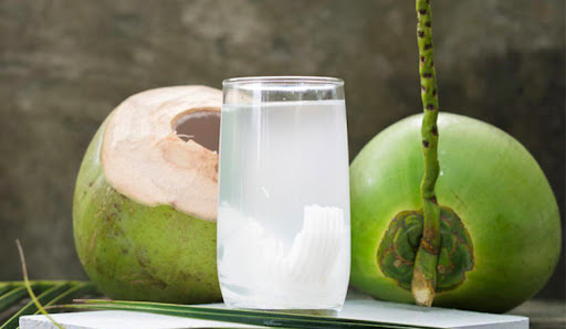 Uống nước dừa buổi sáng tốt cho sức khỏe
