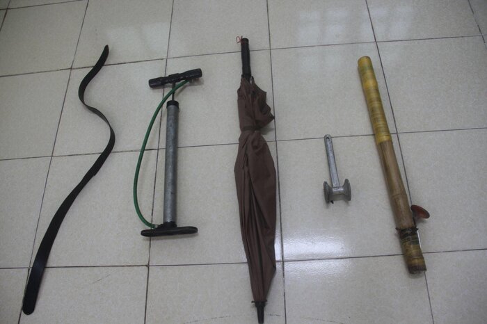 Dụng cụ Long dùng để đánh đập cháu H.