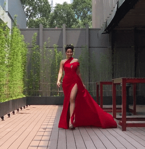 me-di-giay-cao-got-chi-em-u30-can-luu-y-de-tranh-gay-benh-dau-nhuc-xuong-khop-ezgif-5-d2c887349c70-1600999600-665-width480height493