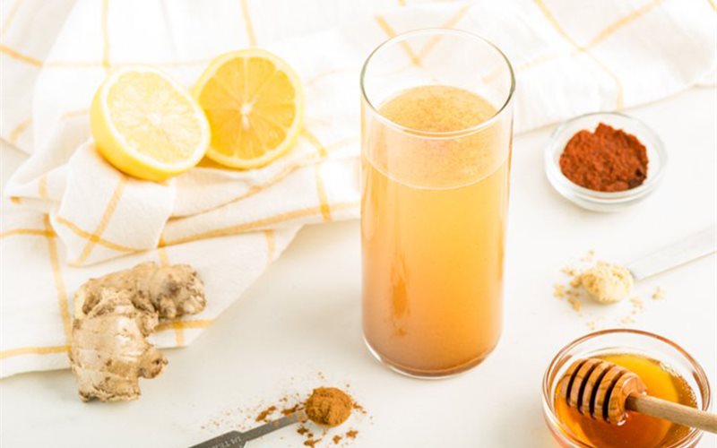 Uống nức chanh mật ong vào buổi sáng tốt cho hệ tiêu hóa