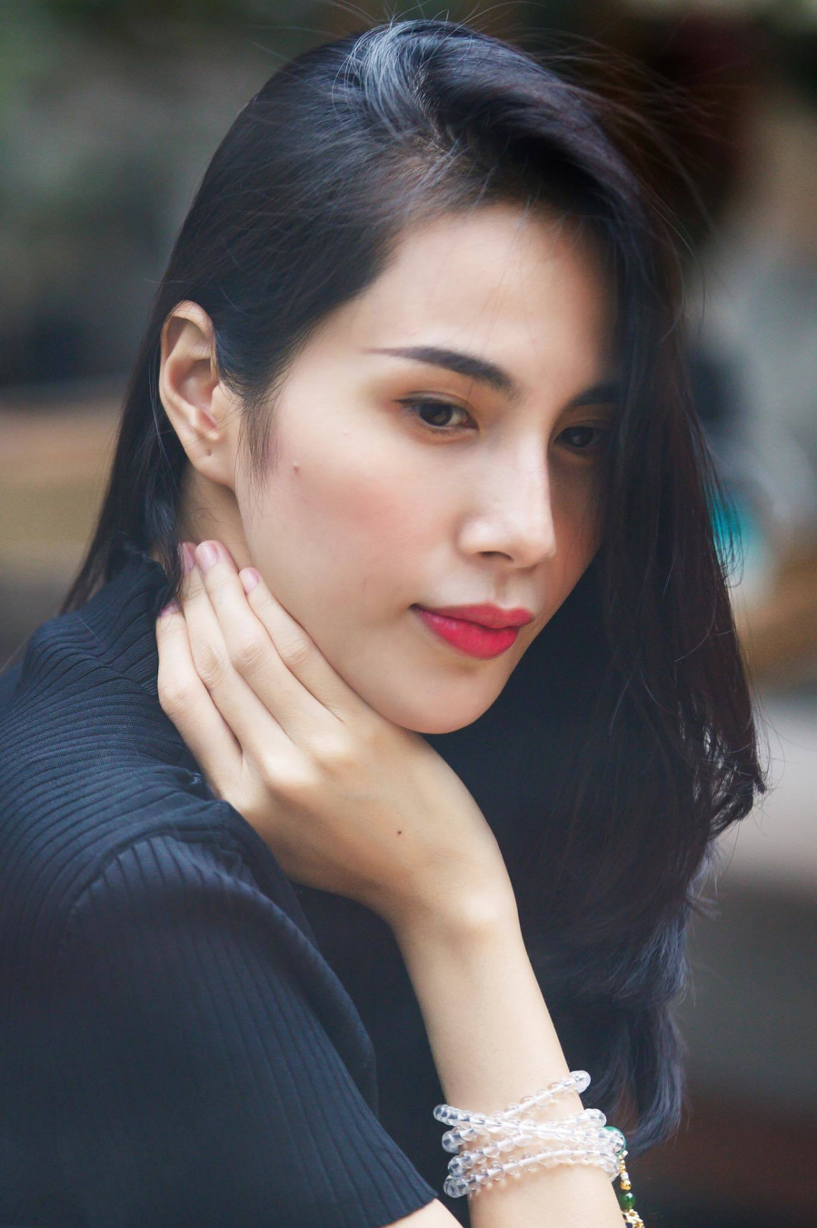 Sau khi gỡ bài đăng trưng cầu ý kiến việc trích một phần quỹ ủng hộ lũ lụt miền Trung để giúp đỡ những người Việt lao động ở Nhật, Thủy Tiên đã có phản hồi: