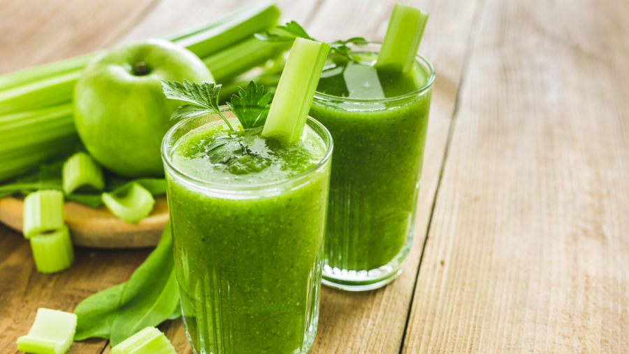 Không uống nước ép cần tây quá nhiều