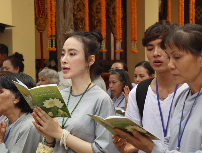 angela-phuong-trinh-tai-xuat 2