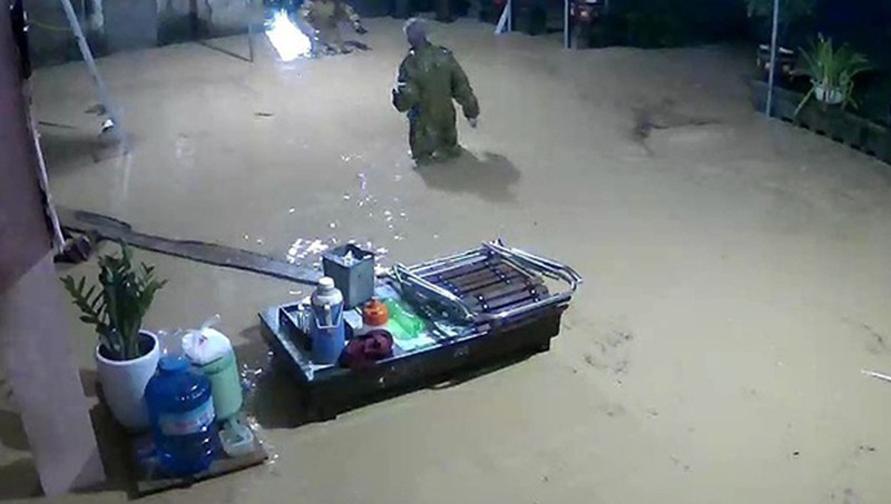Mưa lớn gây ngập lụt ở Nghệ An