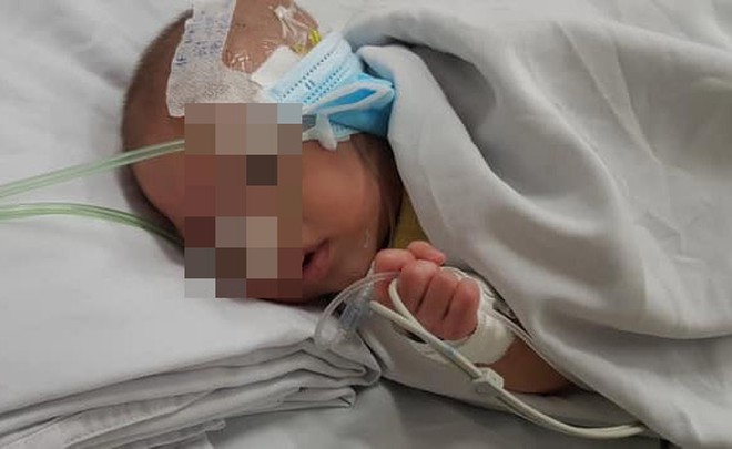 Vừa lọt lòng được 2 ngày, cháu bé bị mẹ lẫn bố bỏ rơi tại bệnh viện