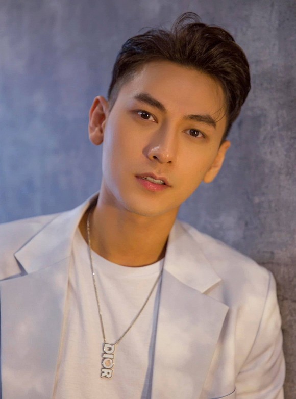 bang-khen-issac 2