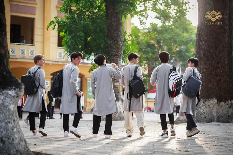 nam_sinh_mac_ao_dai5