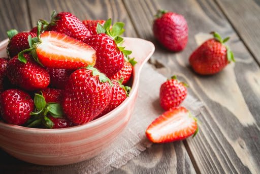 Dâu tây giàu vitamin C gấp năm lần cam chanh