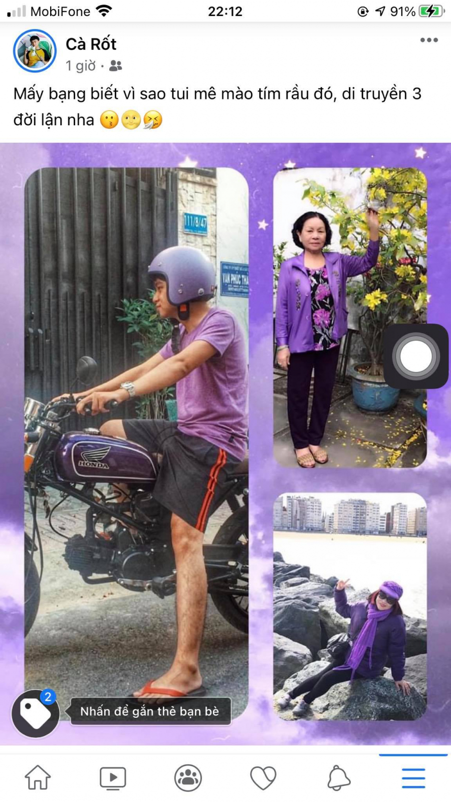 Anh chàng khoe ảnh bản thân, mẹ và bà đều ưa màu tím như mình