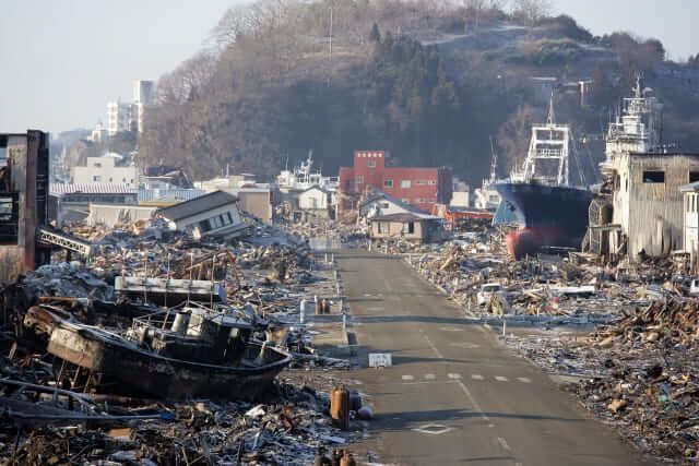 Ảnh hưởng của trận động đất , sóng thần  tại Nhật Bản (Ảnh: Sohu).
