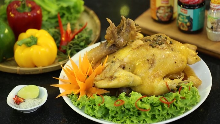 Gà hấp mắ nhĩ đậm đà
