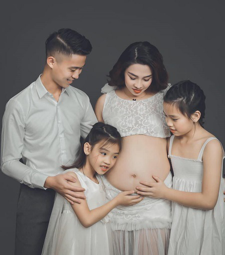 Hoàng Nhật và Huyền Trang đón đứa con chung đầu năm 2020 (Ảnh nhân vật cung cấp)