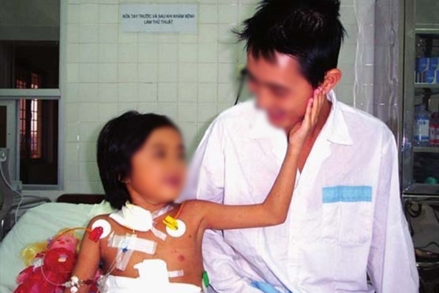 Bố của Diệp là người hiến gan giúp em thực hiện ca ghép