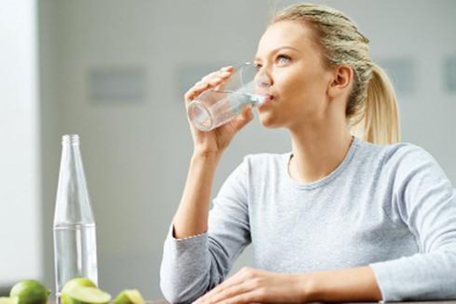 Uống nước lọc buổi sáng tốt cho sức khỏe