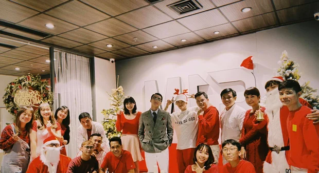 Dịp Noel, Sơn Tùng hào hứng khoe ảnh bên