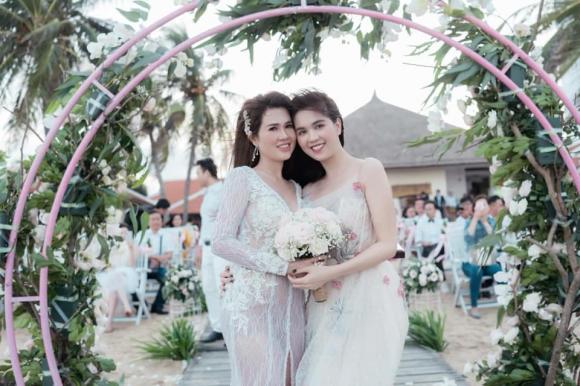 Ngọc Trinh và Ngọc Bích.