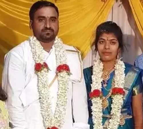 Cô dâu đã kết hôn với một nam khách mời ngay trong hôn lễ (Ảnh: India Times)