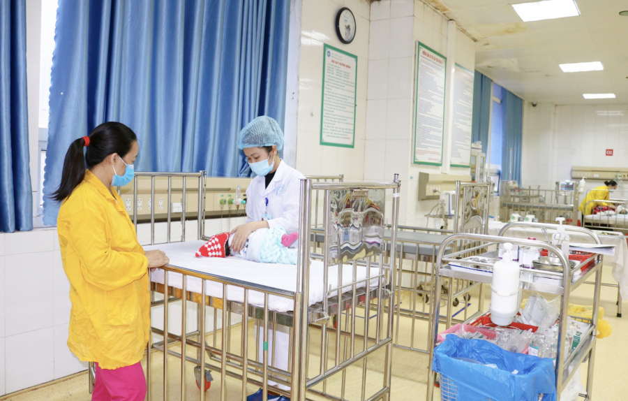 Sau 2 ngày điều trị tích cực, bênh nhi đã ổn định sức khỏe và được xuất viện (Ảnh: BVCC)