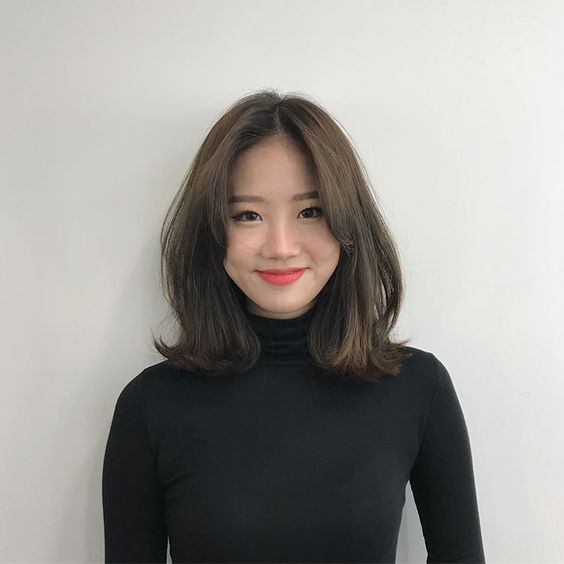 Kiểu tóc này không chỉ giúp bạn nhìn sang hơn mà còn giúp khắc phục khuyết điểm tóc mỏng, tóc thưa