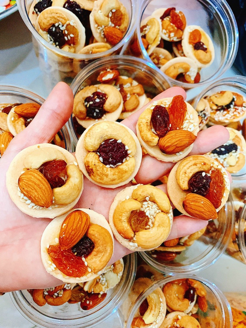 banh-dong-tien-ngu-hat-01