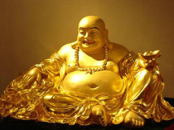 Đặt tượng Di Lạc hút lộc