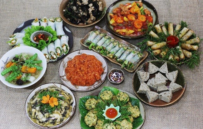 mam-co-cung-ram-thang-gieng-01
