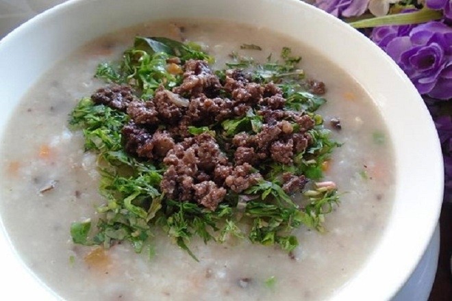 Món cháo chim câu đạu xanh cà rốt ngon