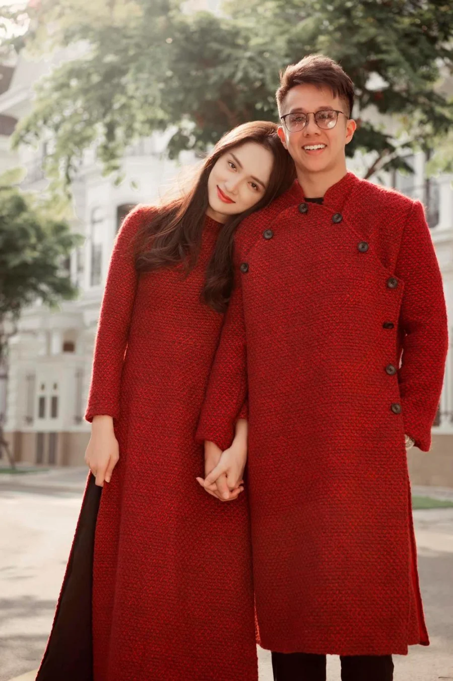 Hương Giang bất ngờ đăng tải bức ảnh kèm dòng trạng thái buồn bã: