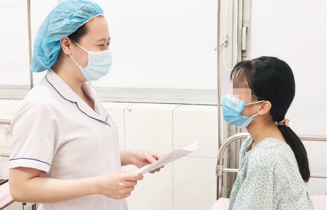 Nhờ sự can thiệp kịp thời, bé gái đã ổn định và được xuất viện (Ảnh: NVCC)
