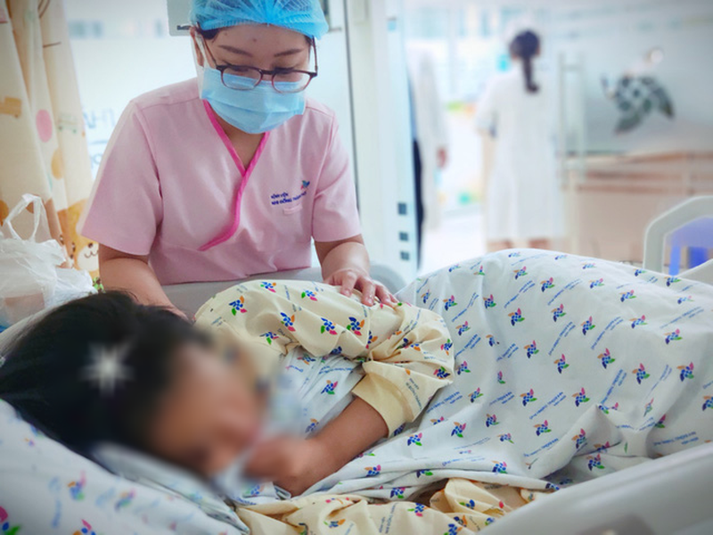 Tình trạng sức khỏe của bệnh nhi được cải thiện (Ảnh: BVCC)