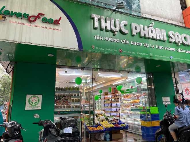 Toàn bộ chuỗi cửa hàng thực phẩm sạch CleverFood kiểm tra quy trình, hàng hóa, thực phẩm