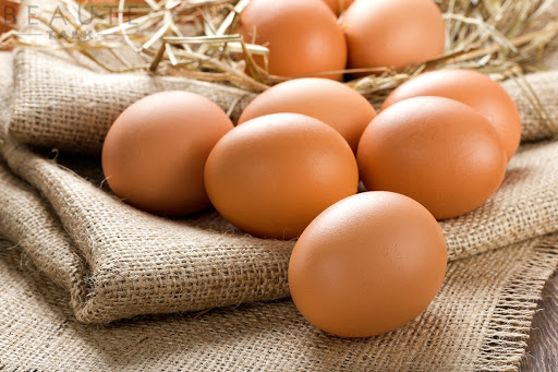 Luộc nhiều trứng cùng 1 nồi khiến trứng chín không đều