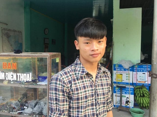 Dương không hề ăn cơm hơn 20 năm qua (Ảnh: Dân Việt)