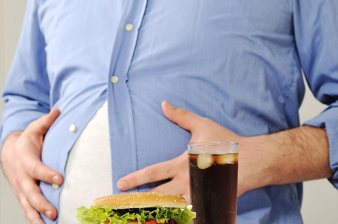Ăn tối quá no gây nên nhiều bệnh như gan nhiễm mỡ, tiểu đường, béo phì