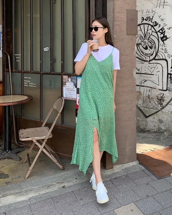 Gợi ý 10 cách mix áo phông như hội gái Hàn, diện đi làm hay du lịch đều đẹp hết nấc