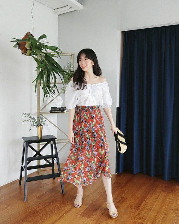 6 cách phối đồ cùng chân váy hoa cho ngày hè rực rỡ  BlogAnChoi