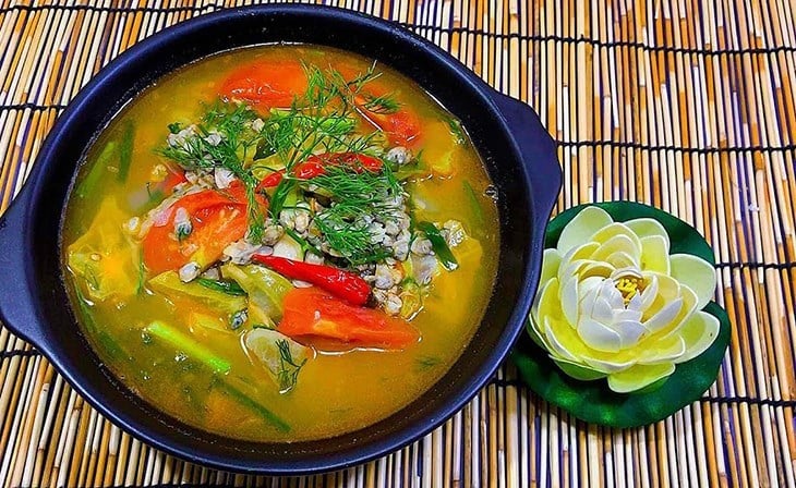 Canh hến cà chua ngon