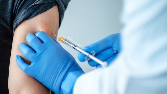 Dấu hiệu cục máu đông sau khi tiêm vắc xin Covid -19