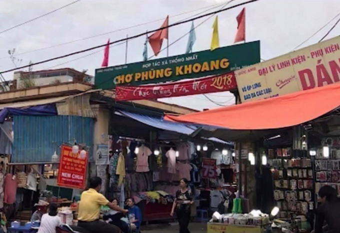 Chợ Phùng Khoang bị phong tỏa