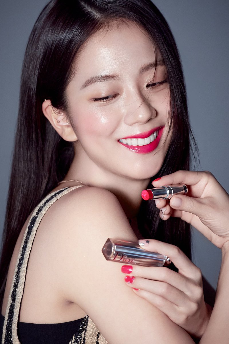 Dior Beauty launches WhatsApp campaign with Blackpinks Jisoo   TheIndustrybeauty