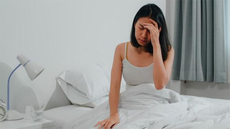 Thường xuyên mất ngủ dễ gây căng thẳng ảnh hưởng tới não bộ của bạn