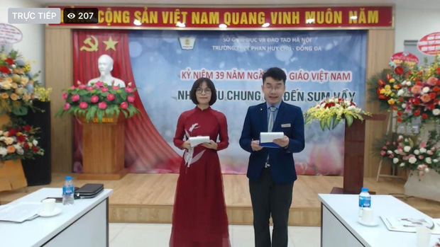 THPT Phan Huy Chú (Hà Nội) tổ chức một buổi lễ kỷ niệm nhỏ gọn, ấm cúng và phát trực tuyến trên mạng xã hội. (Ảnh: Trí thức trẻ)