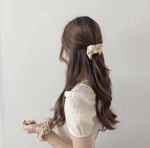 4 kiểu tóc với phụ kiện được gái Hàn lăng xê nhiệt tình giúp nhan sắc thêm xinh đẹp