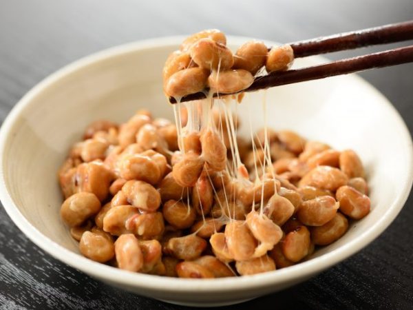 Natto - món đậu nành lên men của người Nhật.